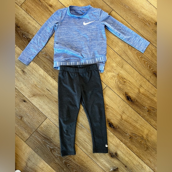 Nike lot - Picture 7 of 7